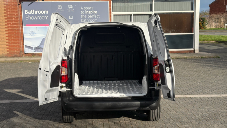 Peugeot Partner Standard Diesel 1.5 BlueHDi 130 Professional Van EAT8